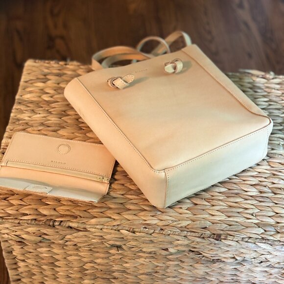 Combo: Nisolo Bag Simone Convertible Shopper Tote Crossbody with matching wallet - Picture 4 of 4